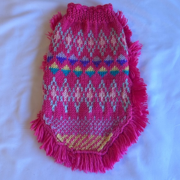 Made in USA. Hand knitted pet poncho. Size M. - Picture 1 of 4